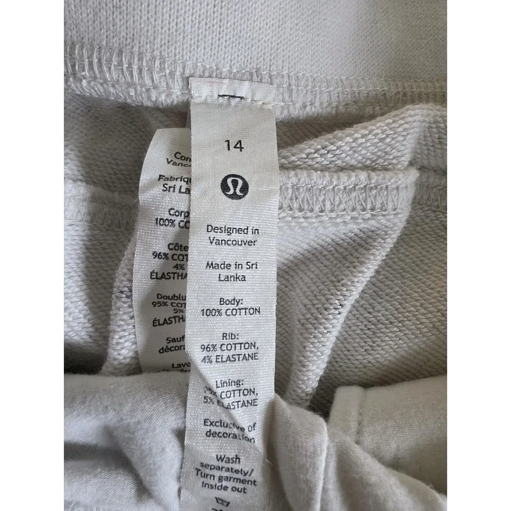 Lululemon Inner Glow High-Rise Short 3